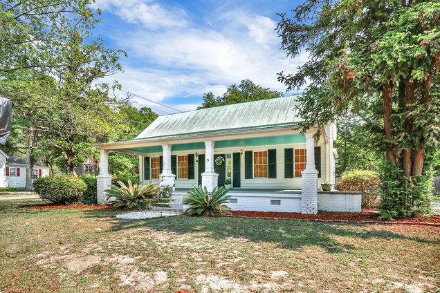 401 Black Street Walterboro, SC House Sold - Photo 1 of 47. Opens carousel modal