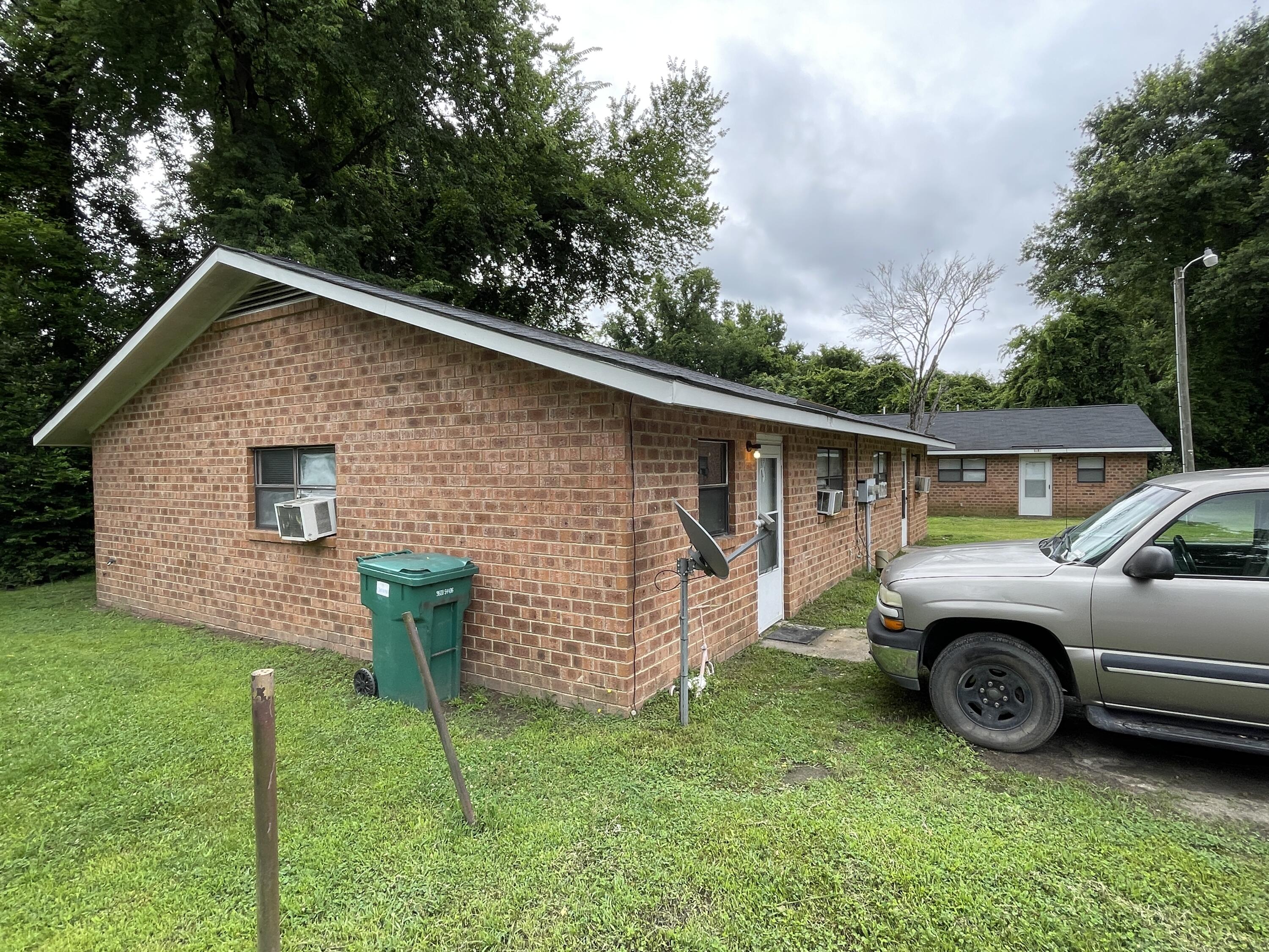 110 Raley St  