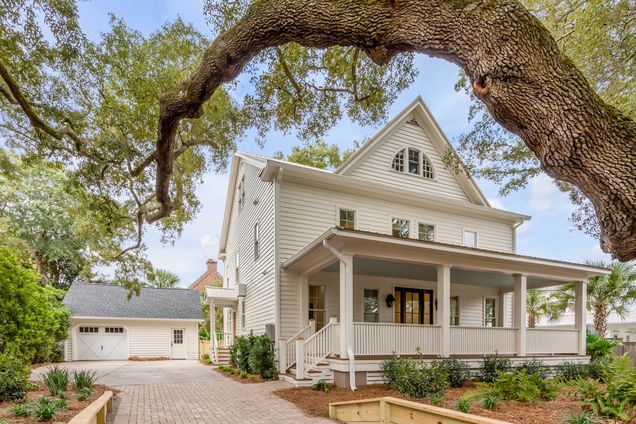 517 Royall Avenue Mount Pleasant, SC House Active - Photo 1 of 48. Opens carousel modal
