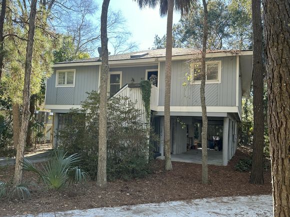 61 Twin Oaks Lane