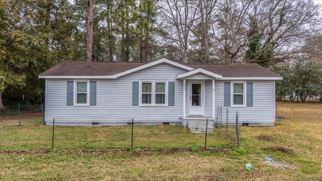 206 Dukes Street Saint George, SC House Active - Photo 1 of 14. Opens carousel modal