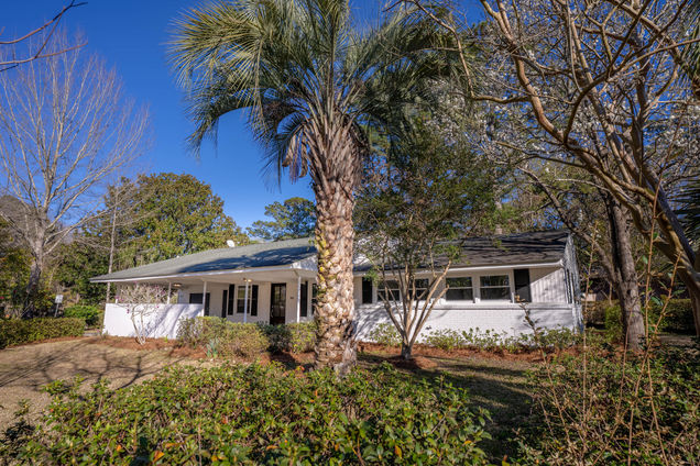 412 Arlington Drive Charleston, SC House Sold - Photo 1 of 32. Opens carousel modal