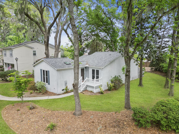 987 Harbor Oaks Drive