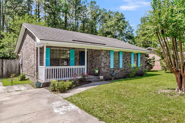 202 Pamela Lane Summerville, SC House Sold - Photo 1 of 27. Opens carousel modal