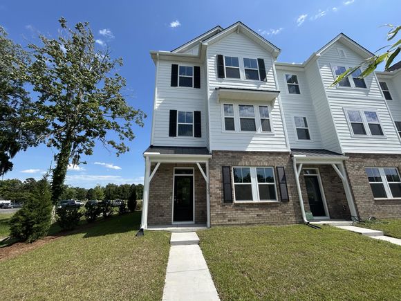 5100 Double Eagle Summerville, SC House Sold - Photo 1 of 53. Opens carousel modal