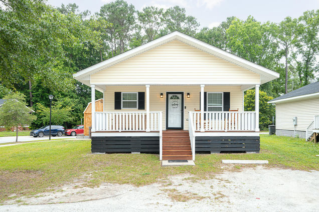 1705 Bella Terra Lane