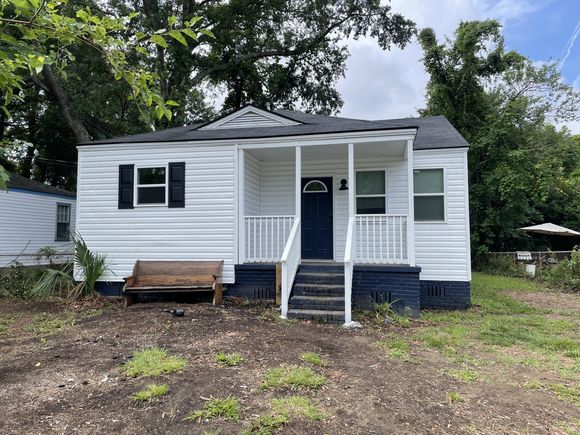 2327 Bailey Drive North Charleston, SC House Active - Photo 1 of 12. Opens carousel modal
