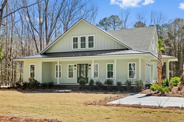 2725 Starfish Drive Johns Island, SC House Active - Photo 1 of 86. Opens carousel modal