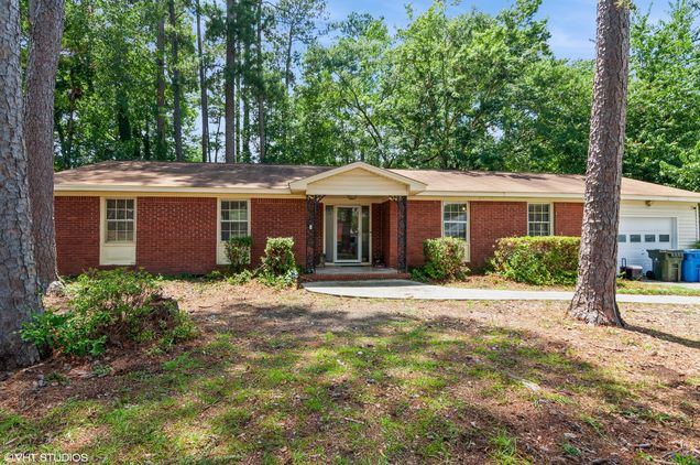 913 Natchez Trail