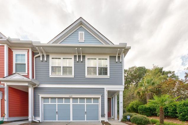 2072 Kings Gate Lane Mount Pleasant, SC House Active - Photo 1 of 13. Opens carousel modal