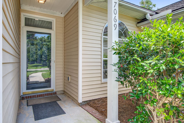 7069 Windmill Creek Road Charleston, SC House Active - Photo 1 of 27. Opens carousel modal