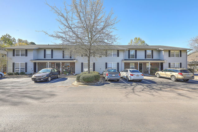 2494 Etiwan Avenue Unit 7m Charleston, SC House Active - Photo 1 of 19. Opens carousel modal