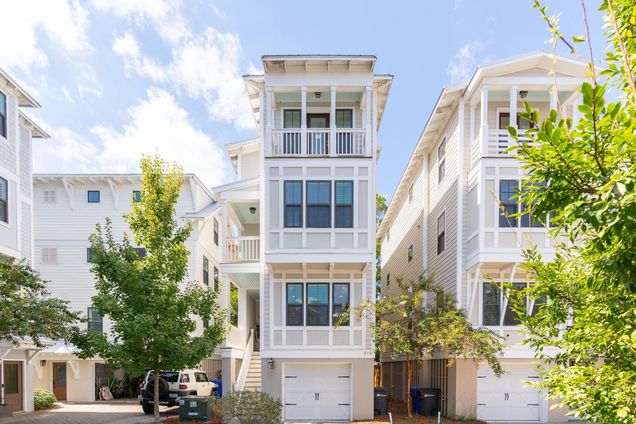 974 Key Colony Court Mount Pleasant, SC House Active - Photo 1 of 47. Opens carousel modal