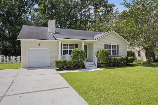 207 Amberjack Way Summerville, SC House Active - Photo 1 of 42. Opens carousel modal