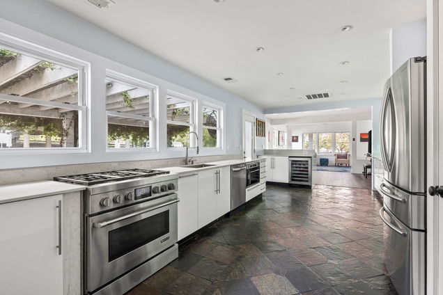 43 N Enston Avenue Charleston, SC House Active - Photo 1 of 41. Opens carousel modal