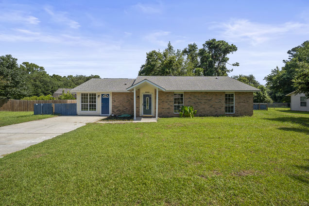 3045 Ermine Drive Beaufort, SC House Active - Photo 1 of 32. Opens carousel modal