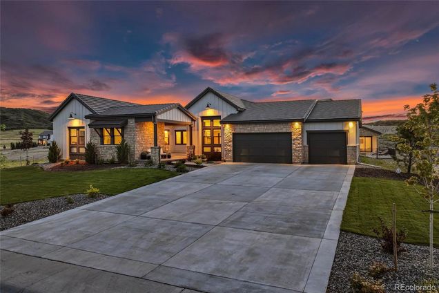 5128 Soledad Circle