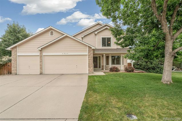4925 E 117th Drive Thornton, CO House Active - Photo 1 of 34. Opens carousel modal