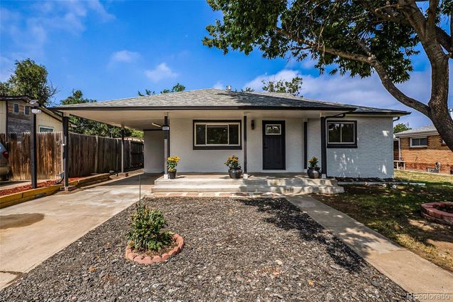 1985 Blackhawk Street Aurora, CO House Active - Photo 1 of 14. Opens carousel modal