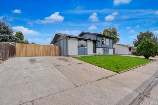 5160 Blackhawk Way
