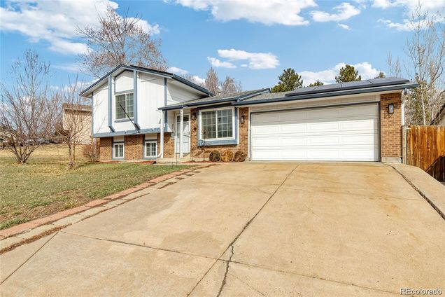 9605 W David Avenue Littleton, CO House Active - Photo 1 of 24. Opens carousel modal