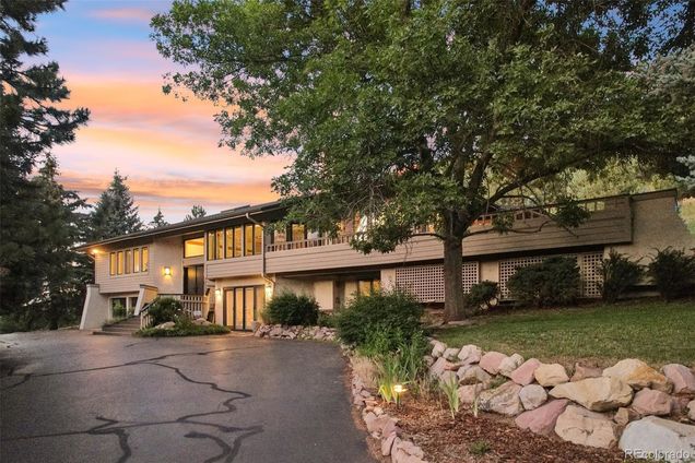 5852 Willowbrook Drive