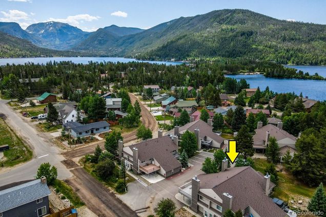 302 Lakeside Drive Unit 2D