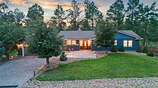 8453 Lightening View Drive