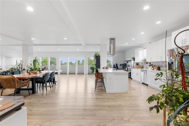 1400 W Alaska Place