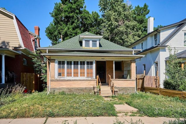 1643 Adams Street