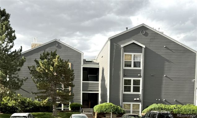 444 S Kittredge Street Unit 205