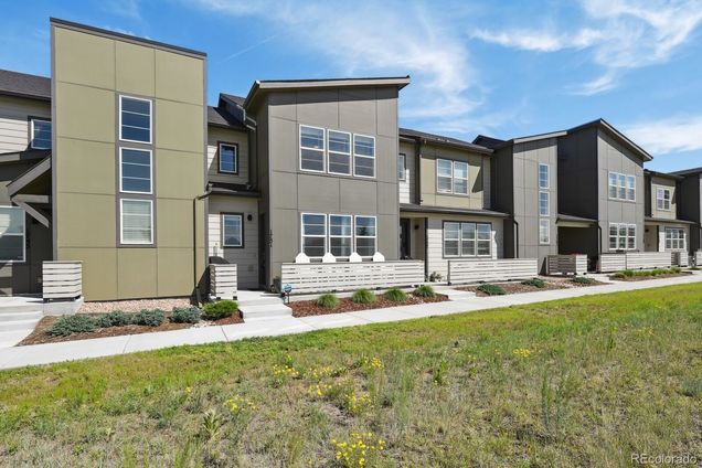 1751 Rose Quartz Heights