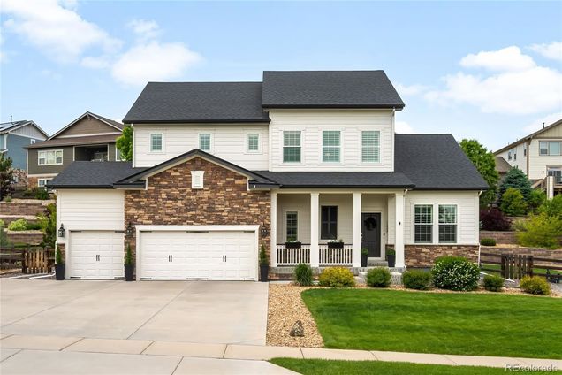 23421 E Rockinghorse Parkway Aurora, CO House Contingent - Photo 1 of 48. Opens carousel modal