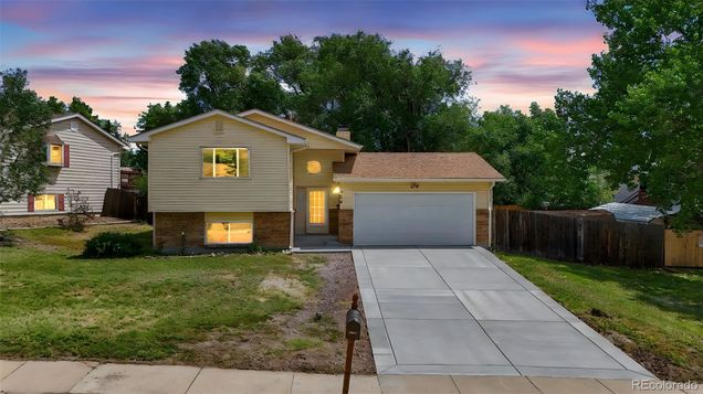 1825 Moran Court