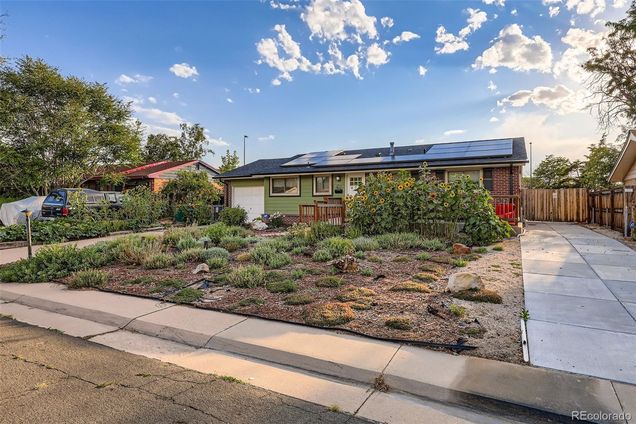 471 Iola Street Aurora, CO House Active - Photo 1 of 22. Opens carousel modal