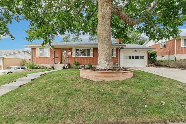 18 N Garland Avenue