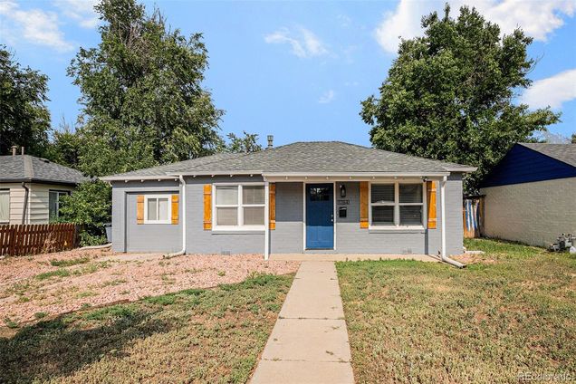 1764 Oswego Street Aurora, CO House Active - Photo 1 of 14. Opens carousel modal