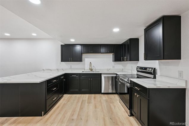 6435 S Dayton Street Unit 108
