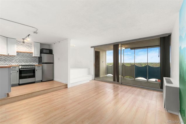 1155 N Ash Street Unit 1206