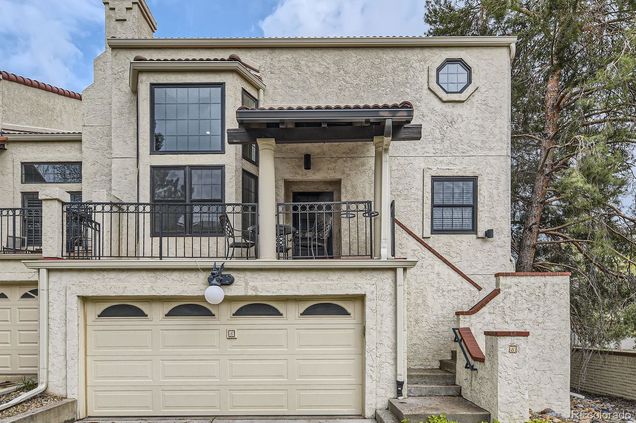 1600 S Quebec Way Unit 8