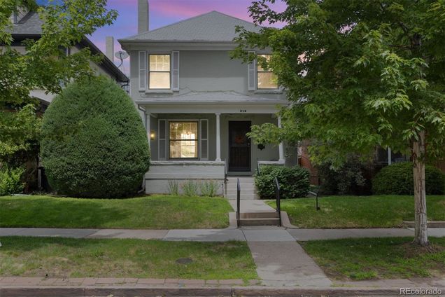 513 E 1st Avenue Denver, CO House Active - Photo 1 of 40. Opens carousel modal
