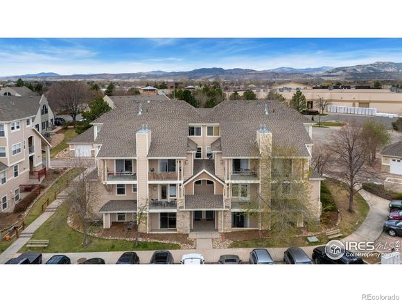 3945 Landings Drive Unit D2