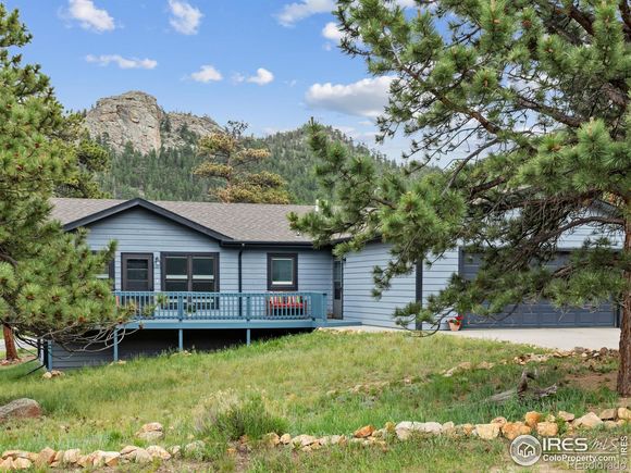 1316 Kinnikinnic Court