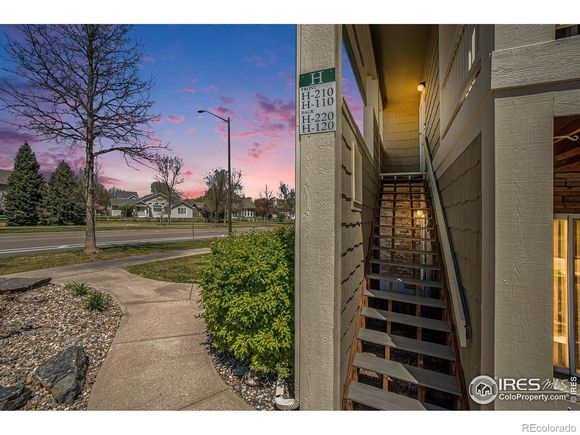 5225 White Willow Drive Unit H210
