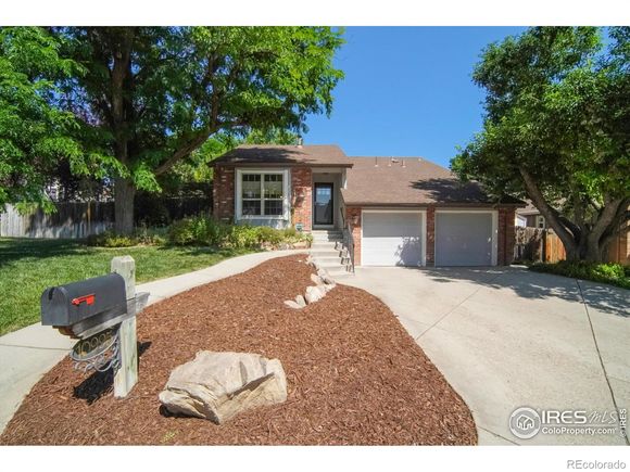 10995 W Half Moon Pass Littleton, CO House Active - Photo 1 of 39. Opens carousel modal
