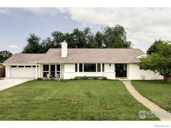 960 Crescent Drive