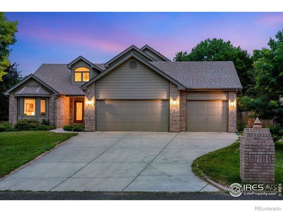 741 Knollwood Circle