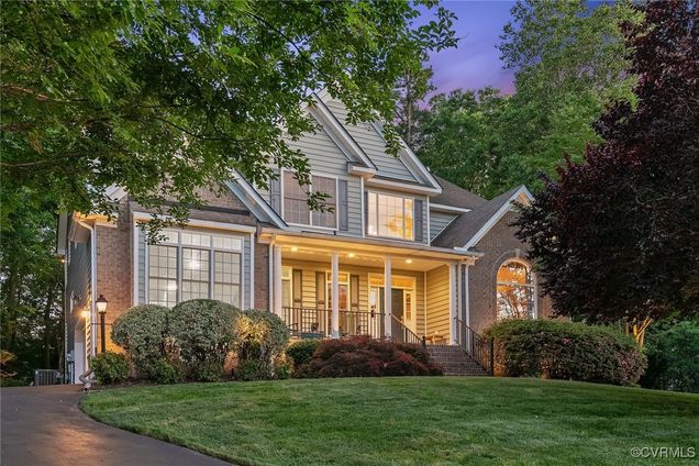 4909 Sadler Place Court