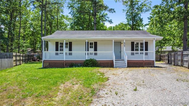 6303 Macbeth Court Chesterfield, VA House Sold - Photo 1 of 22. Opens carousel modal