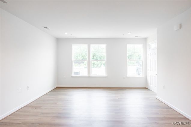 5301 Twisting Vine Lane Unit 103